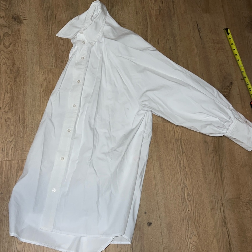 TOP SHOP OVERSIZED BUTTON UP SIZE 4